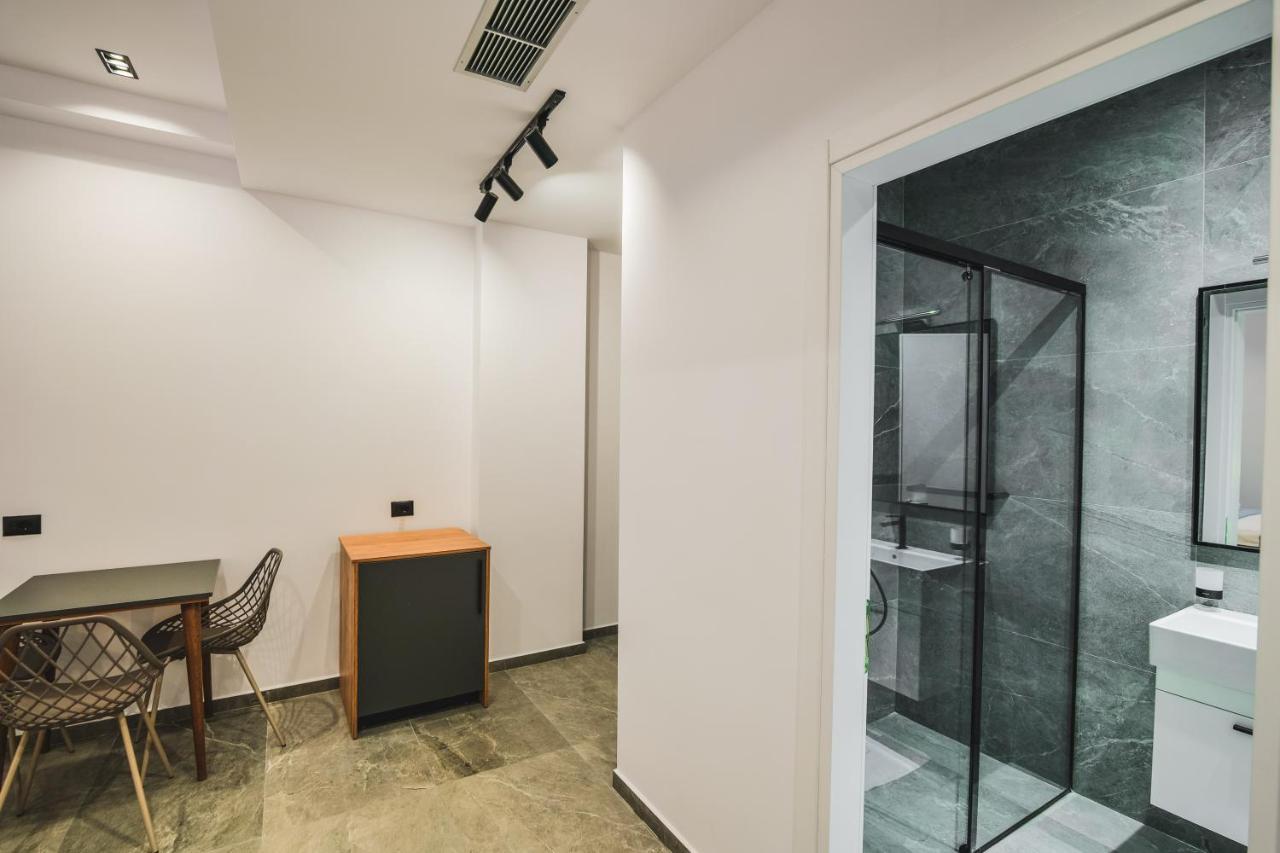 Jad Rooms Sarande Bagian luar foto